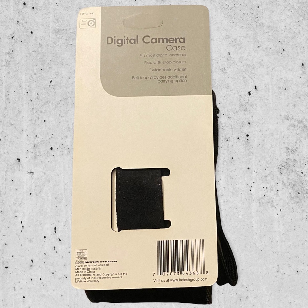 Icon Digital Camera Black Suede Case Snap Wristlet NWT Compact Photography - Picture 3 of 6